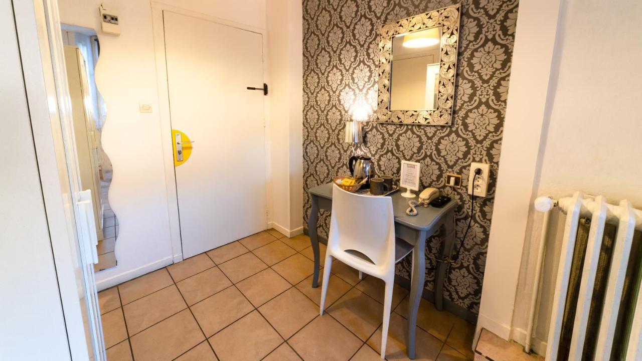 Hotel Furania Saint-Etienne  Exteriör bild